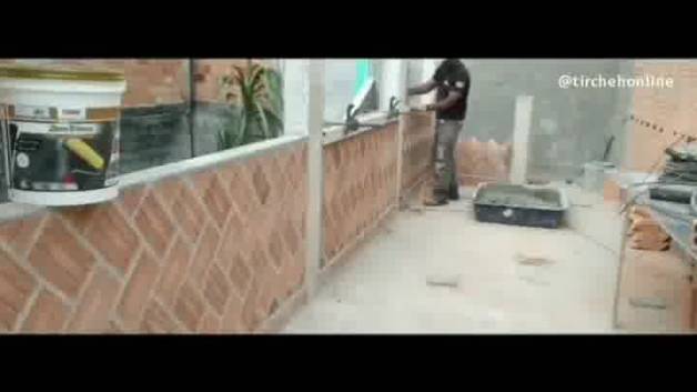 راهکار این استاد کار برای دیوار آجرسفال👌 ‌