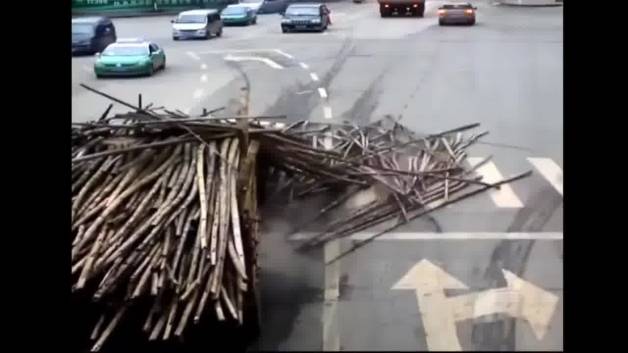 اشتبا هات مرگبار کامیون ها!